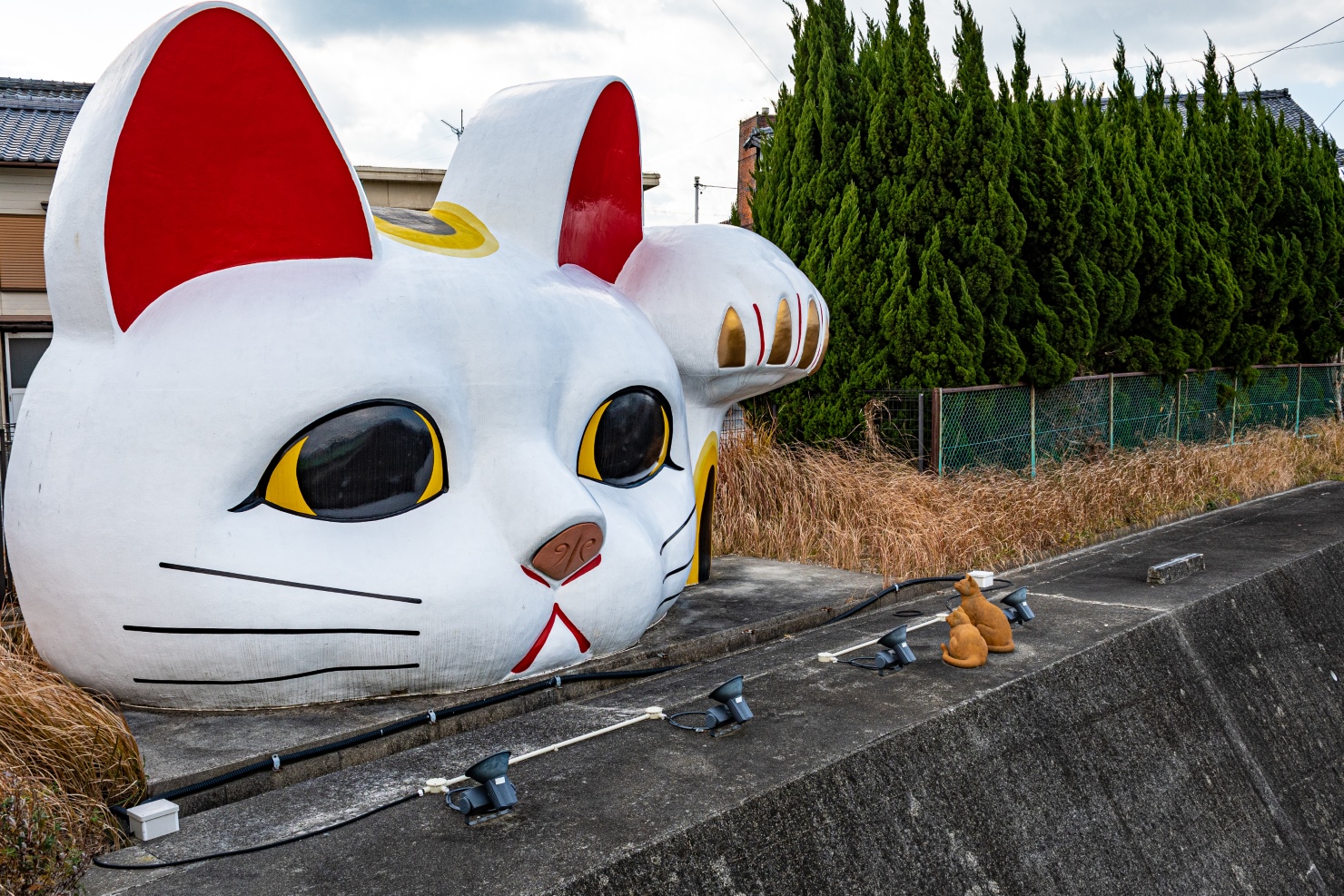 17.常滑焼き物散歩道招き猫とこにゃん