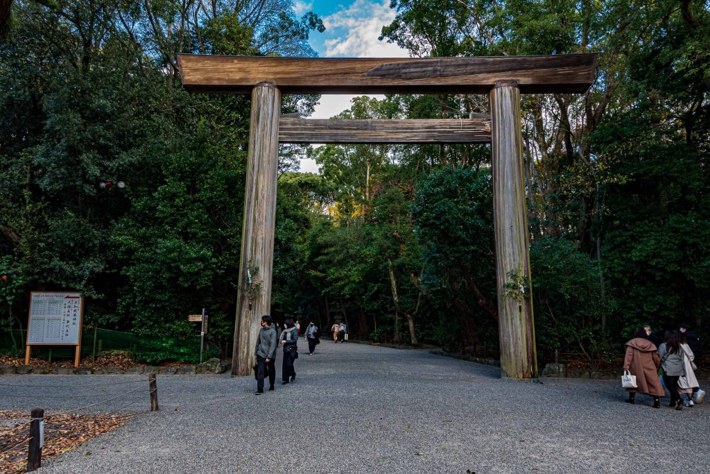 熱田神宮南門（正門）