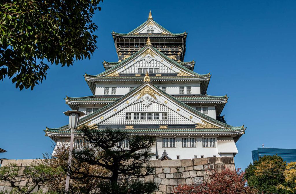 大阪城は美しく悲しい