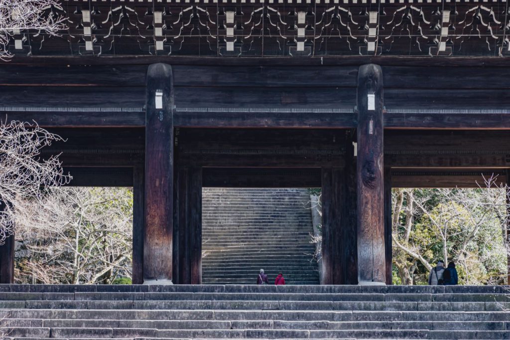 知恩院三門は1621年二代将軍秀忠によって寄進建立