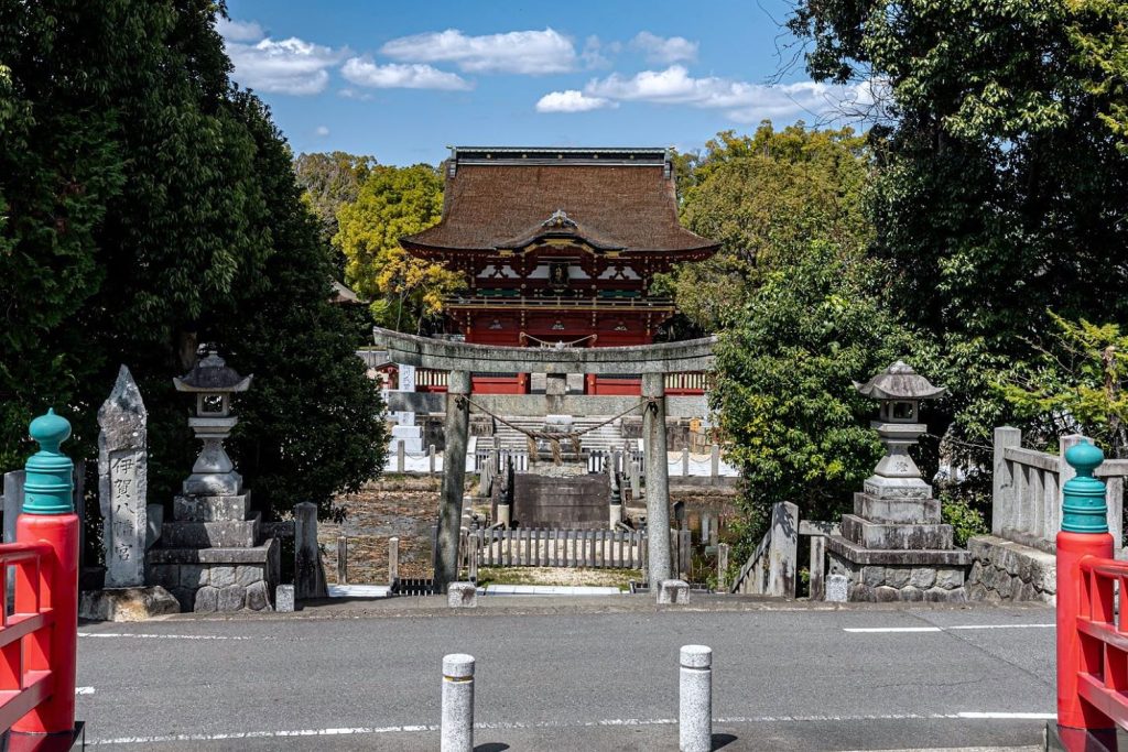 神橋、石鳥居と随神門