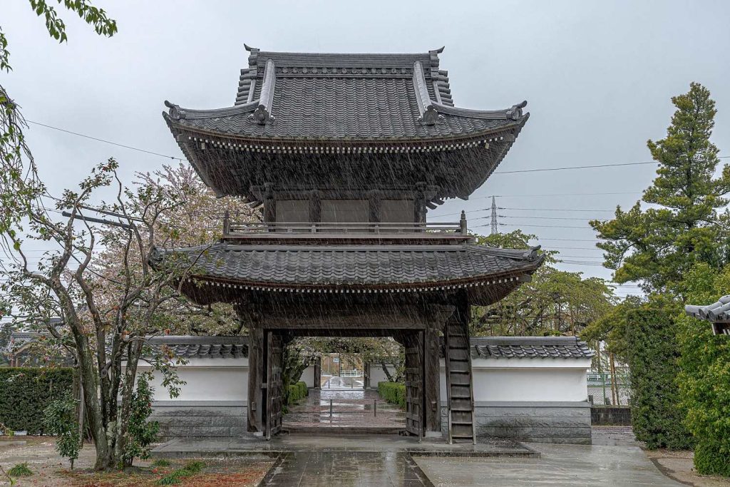 行福寺楼門