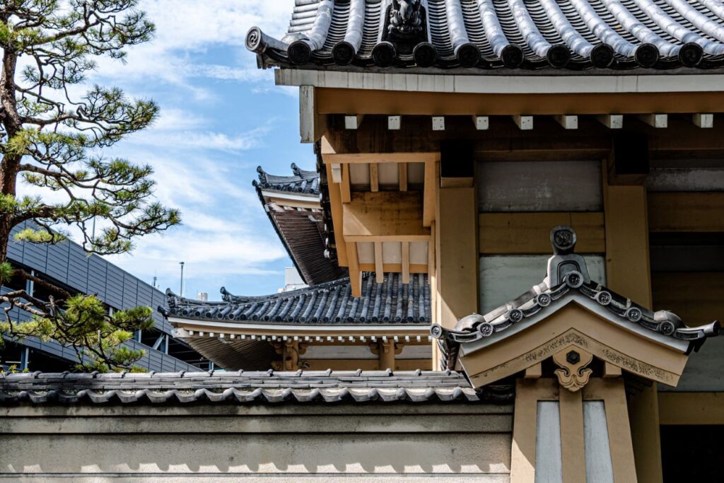政秀寺門