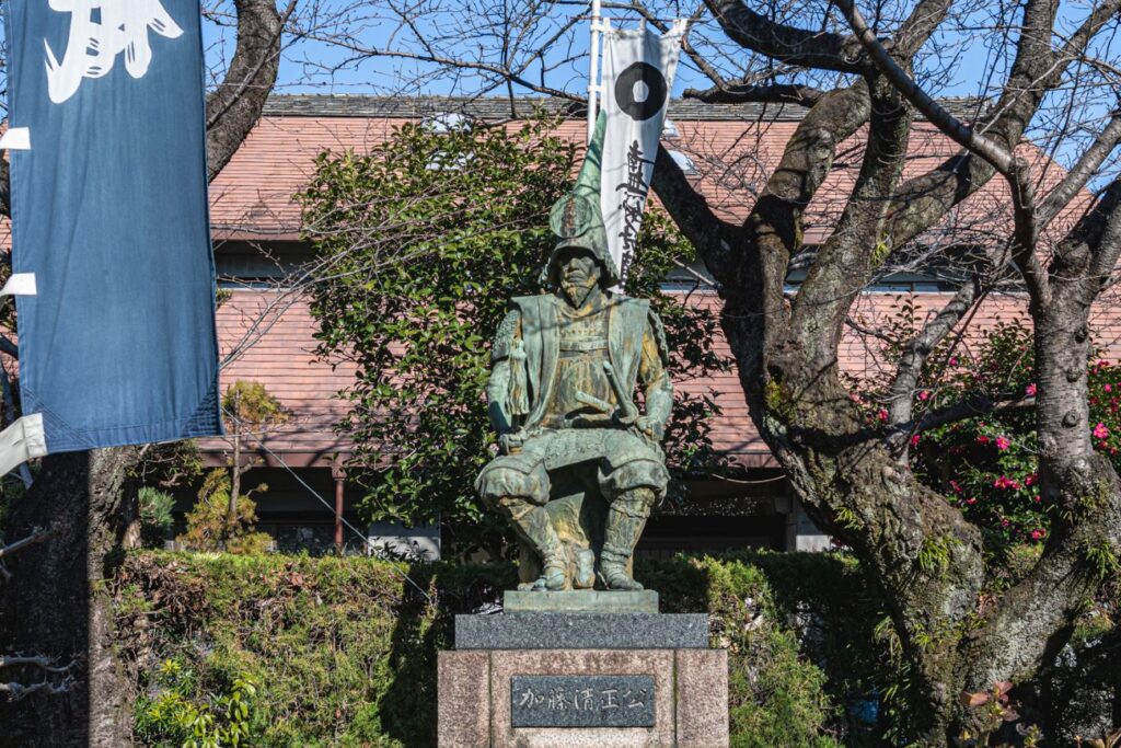 妙行寺の加藤清正像